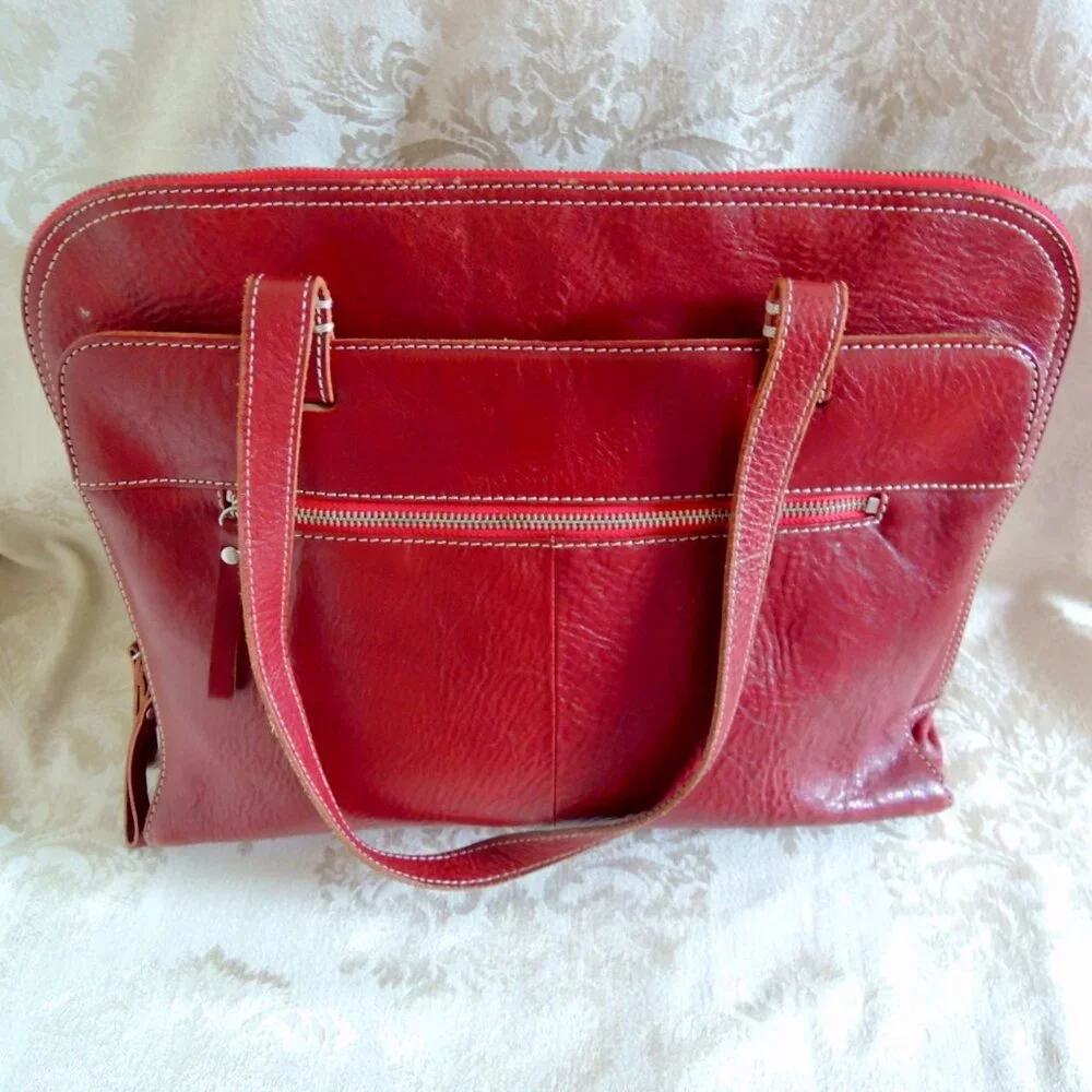 Ellington Red Leather Academia Professional Laptop Shoulder Bag